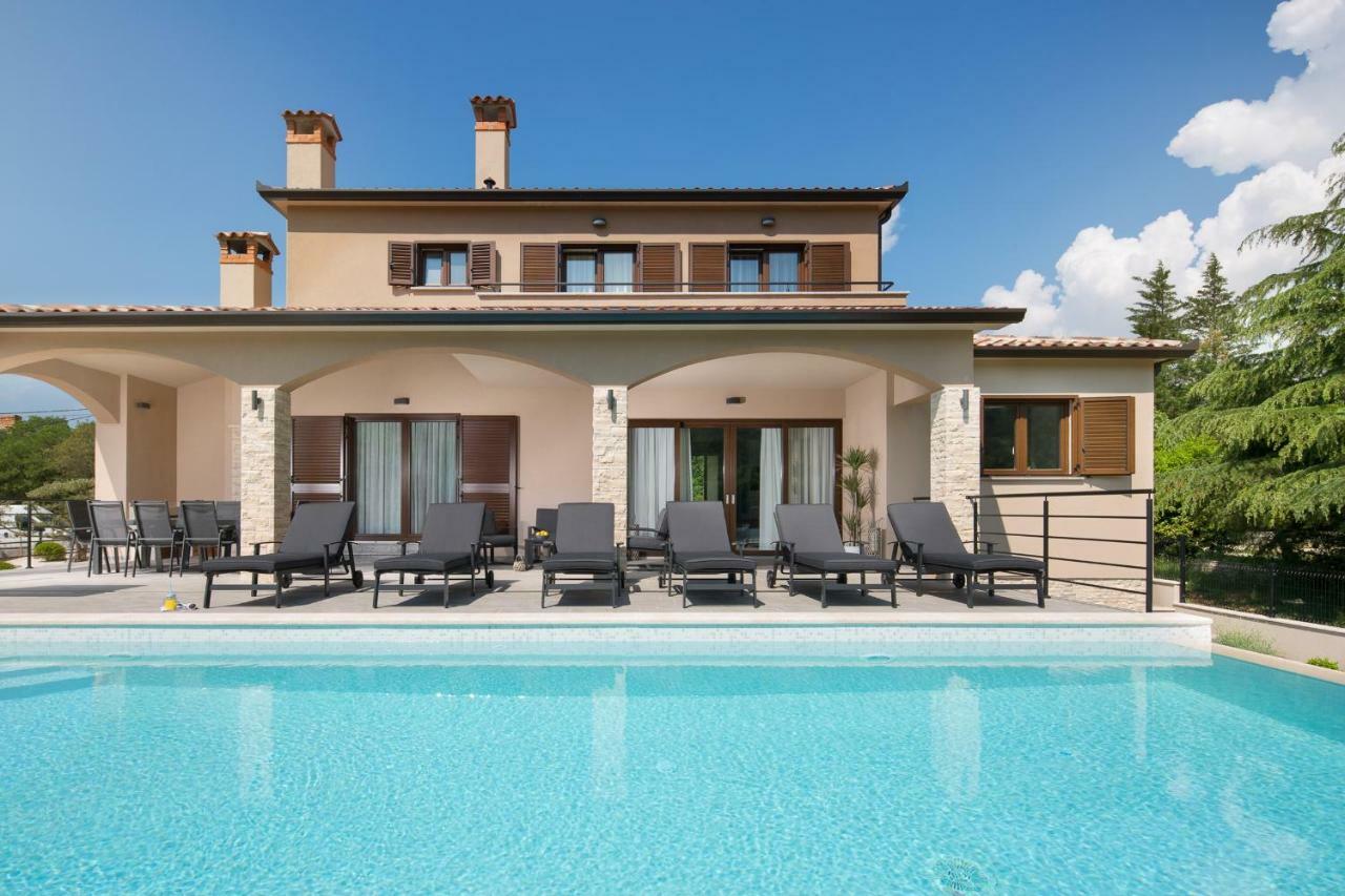 Villa Terra Labin  Exteriör bild